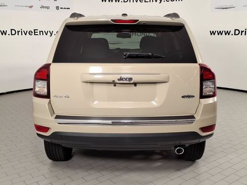 Used 2017 Jeep Compass High Altitude AWD/4WD image 5