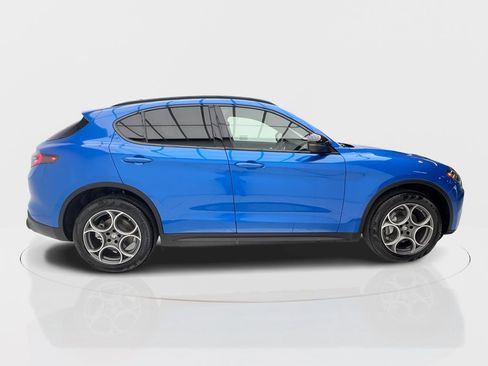 New 2025 Alfa Romeo Stelvio Sprint w/ Convenience Package AWD/4WD image 8