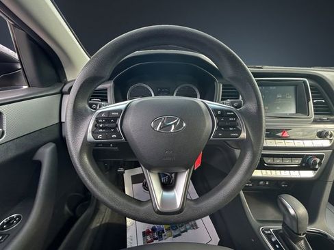Used 2018 Hyundai Sonata SE image 12