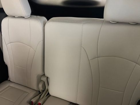 Certified 2024 Buick Enclave Essence w/ Experience Buick Package AWD/4WD image 13