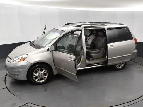 Used 2006 Toyota Sienna FWD image 7