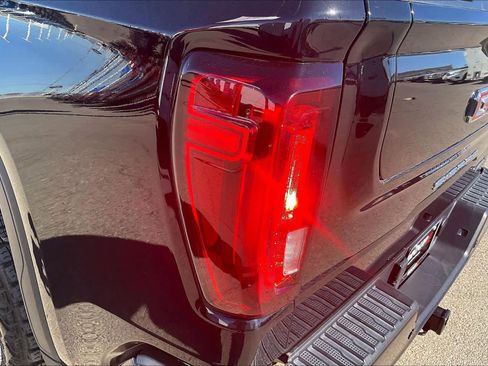 Used 2024 GMC Sierra 1500 AT4 w/ AT4 Premium Package image 27