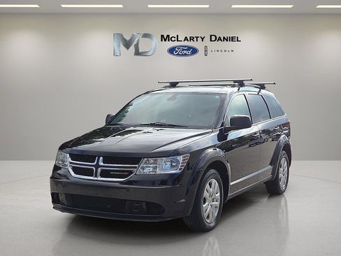 Used 2020 Dodge Journey SE FWD image 2
