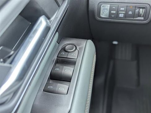 New 2026 GMC Terrain AT4 w/ Technology Package II AWD/4WD image 20