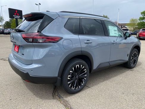 New 2026 Nissan Rogue SV AWD/4WD image 5