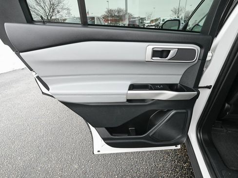 Certified 2023 Ford Explorer XLT w/ Equipment Group 202A image 24