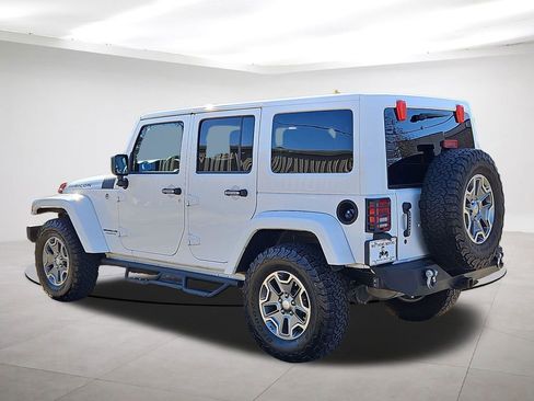 Used 2017 Jeep Wrangler Unlimited Rubicon w/ Connectivity Group AWD/4WD image 5