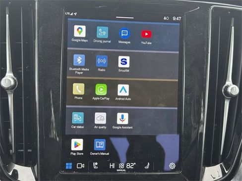 Used 2024 Volvo S60 B5 Plus image 28