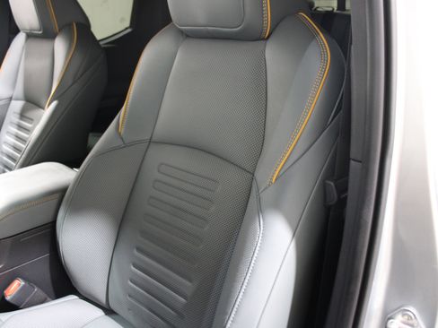 Used 2025 Toyota Tacoma 4x4 Double Cab Hybrid image 4