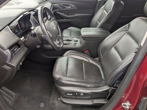 Used 2018 Chevrolet Traverse Premier image 16