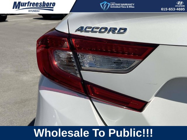Used 2018 Honda Accord Touring image 10