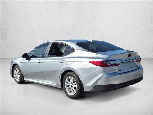Used 2025 Toyota Camry LE FWD image 7