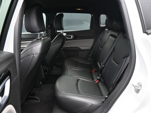 Used 2025 Jeep Compass Limited AWD/4WD image 25