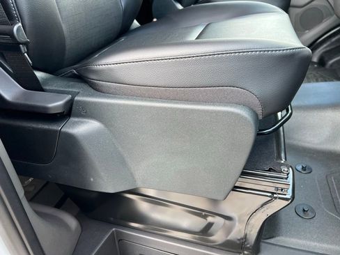 New 2025 Ford Transit 250 148 Medium Roof w/ Load Area Protection Package image 20