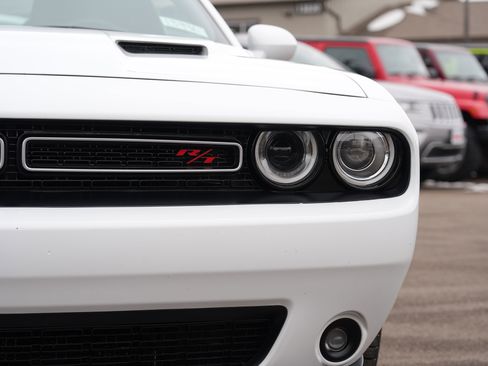 Used 2016 Dodge Challenger R/T w/ Sound Group image 9