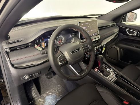 New 2026 Jeep Compass Trailhawk image 14