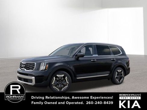 New 2025 Kia Telluride S image 3