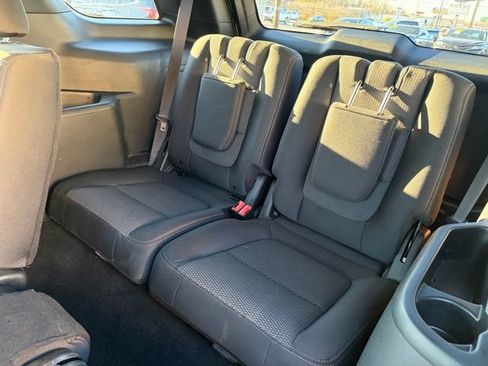 Used 2019 Ford Explorer XLT AWD/4WD image 28