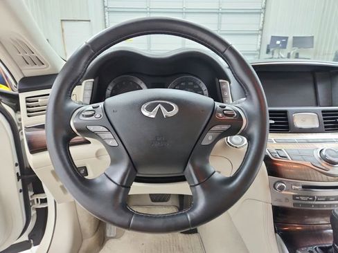Used 2019 INFINITI Q70 L 3.7 w/ Sensory Package AWD/4WD image 21