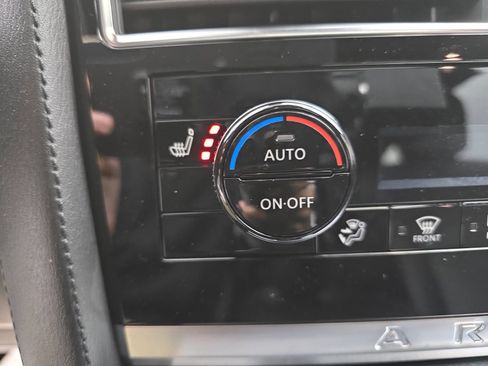 Used 2024 Nissan Armada SL w/ Midnight Edition Package image 34