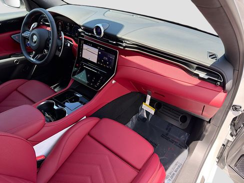 New 2026 Maserati Grecale Modena AWD/4WD image 13