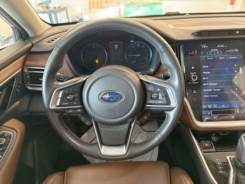Used 2022 Subaru Outback Touring XT AWD/4WD image 11