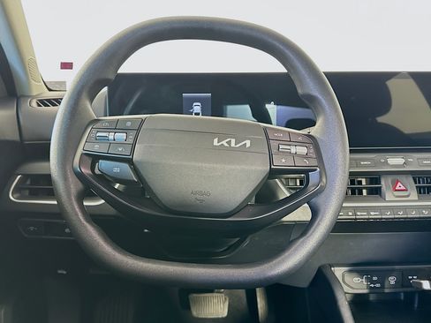 Used 2025 Kia K4 FWD image 18