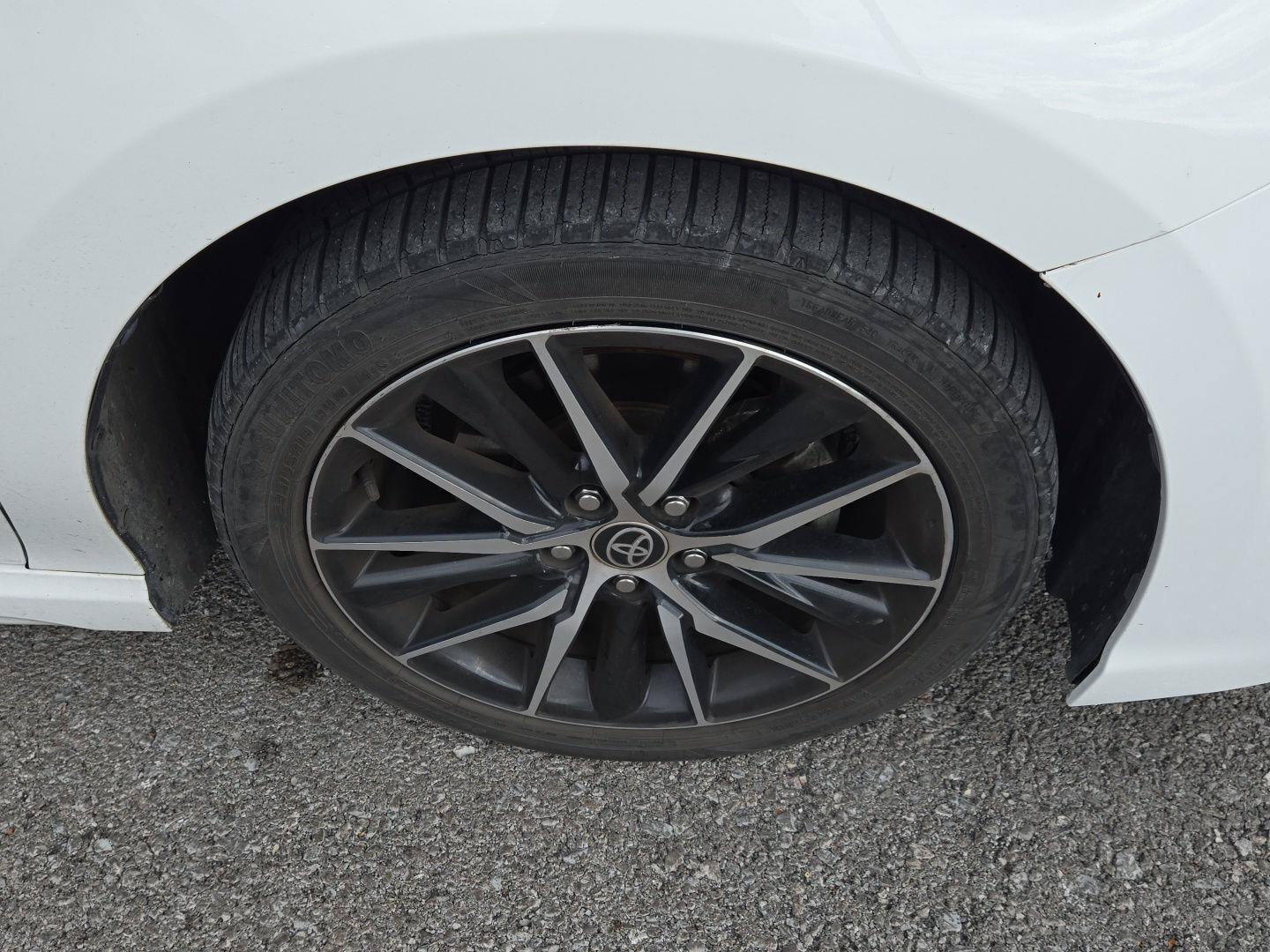Used 2021 Toyota Camry SE w/ Carpet Mat Package (TMS) FWD image 9