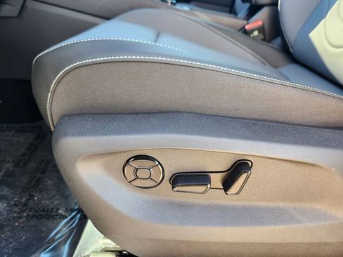 New 2026 Volkswagen Tiguan SE AWD/4WD image 14