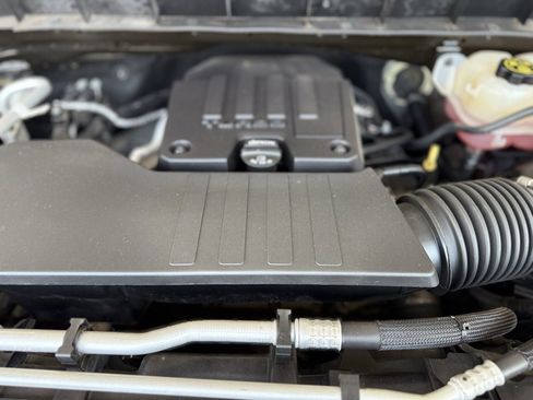 Used 2020 Chevrolet Silverado 1500 Custom w/ Custom Value Package image 47