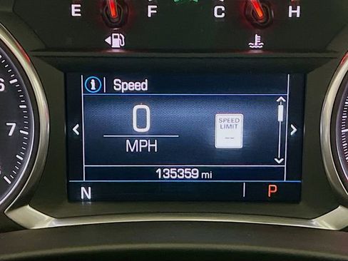 Used 2018 GMC Terrain Denali w/ Advanced Safety Package AWD/4WD image 15