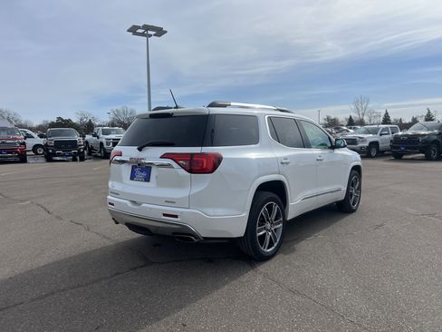 Used 2018 GMC Acadia Denali w/ Technology Package image 8