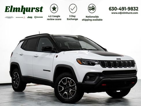 Used 2025 Jeep Compass Trailhawk w/ Sun & Sound Group AWD/4WD image 1
