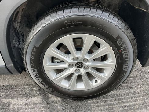 Used 2025 Toyota Grand Highlander FWD image 31