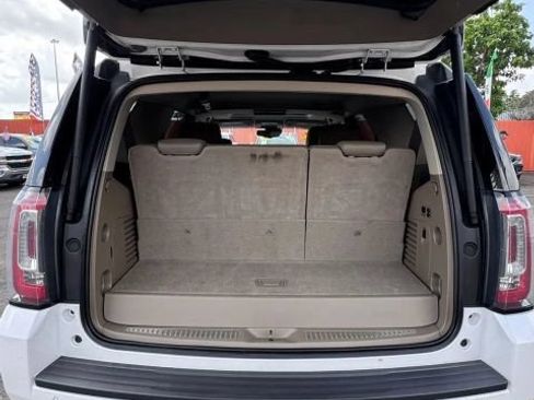 Used 2018 GMC Yukon SLT w/ Premium Edition RWD image 7