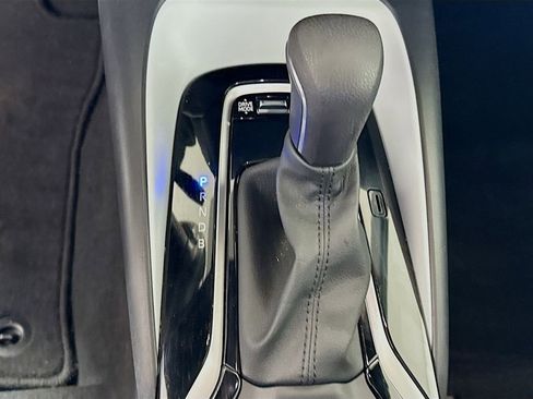 Used 2023 Toyota Corolla SE w/ SE Premium Package image 16