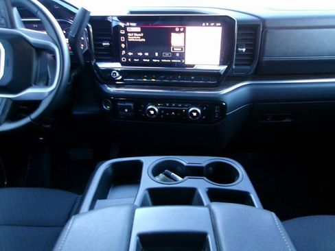 Used 2024 GMC Sierra 1500 Elevation image 14