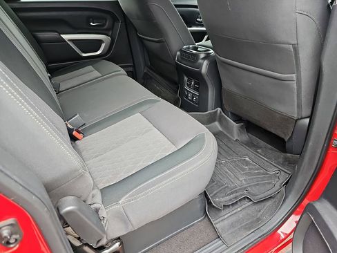 Used 2021 Nissan Titan SV w/ SV Convenience Package image 14