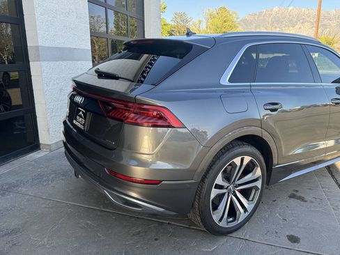 Used 2019 Audi Q8 Premium Plus AWD/4WD image 16