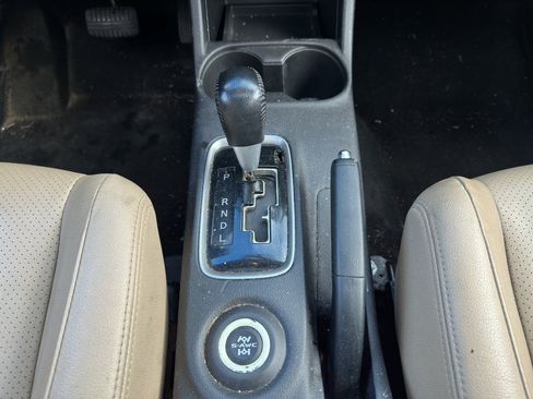 Used 2014 Mitsubishi Outlander GT image 19