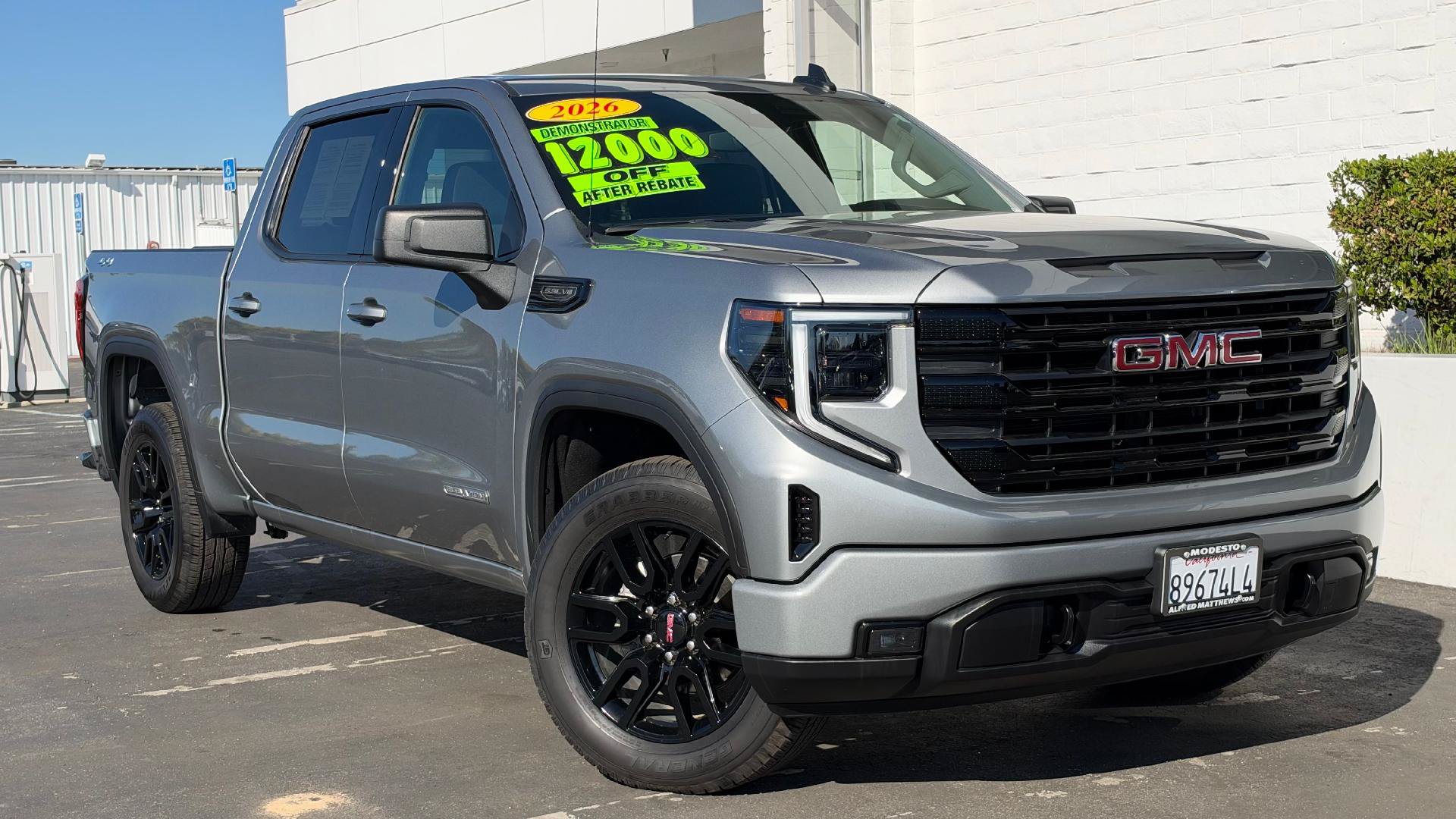 Used 2026 GMC Sierra 1500 Elevation AWD/4WD image 1