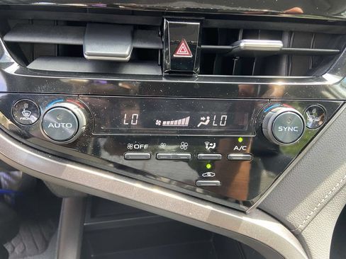Used 2024 Toyota Camry SE FWD image 21