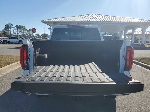 Used 2024 GMC Sierra 1500 SLT w/ SLT Premium Plus Package image 5
