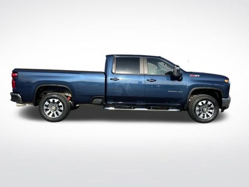 Used 2022 Chevrolet Silverado 2500 LT w/ All Star Edition image 6