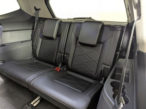 Used 2024 Volkswagen Atlas SE image 14