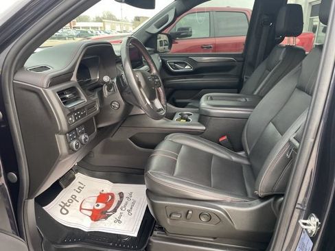 Used 2022 Chevrolet Suburban RST w/ Sport Performance Package AWD/4WD image 5