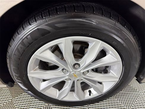 Used 2022 Chevrolet Malibu LT image 12