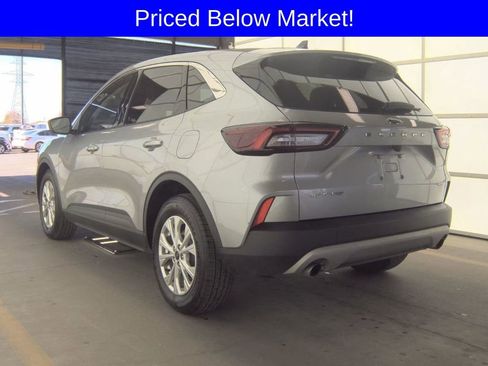 Used 2023 Ford Escape Active image 4