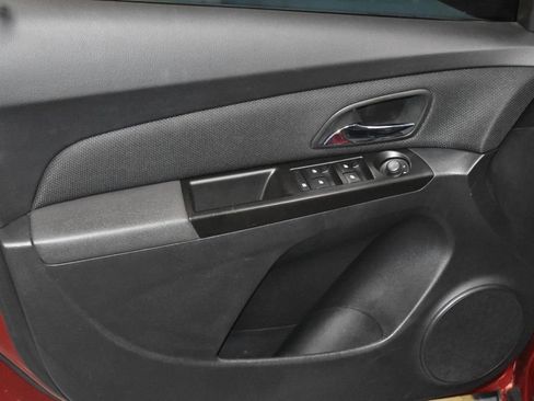 Used 2014 Chevrolet Cruze LTZ image 4