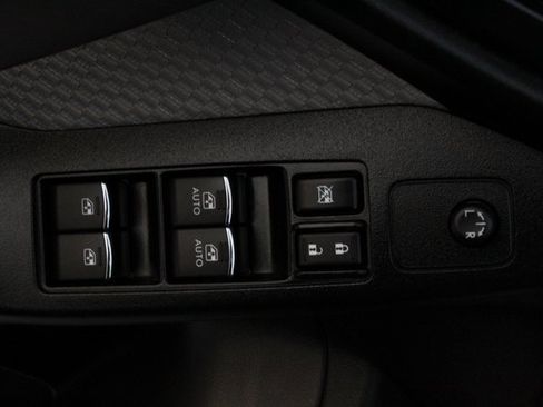 Used 2018 Subaru Forester 2.5i Premium w/ All-Weather Package image 14